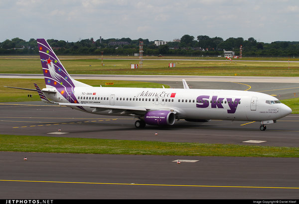 B737-1.jpg