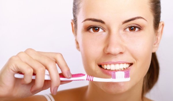 2-chistim-zubi-yablochnim-uksusom.jpg (58.69 KiB) Просмотров: 5247 2-chistim-zubi-yablochnim-uksusom.jpg