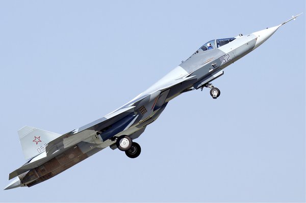 Sukhoi_T-50_MAKS'11_Zherdin.jpg