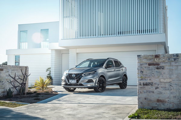 2020-nissan-qashqai-midnight-edition-4.jpg