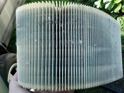 Содержимое старого воздушного фильтра.jpg (164.33 KiB) Просмотров: 2867 Содержимое старого воздушного фильтра.jpg