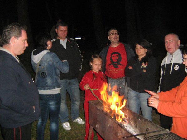 у огня.JPG (69.19 KiB) Просмотров: 2903 у огня.JPG