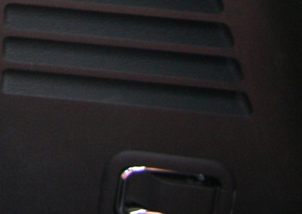 000 IMG_5665 - крепление штатное внизу на боковине.jpg (105.53 KiB) Просмотров: 10042 000 IMG_5665 - крепление штатное внизу на боковине.jpg