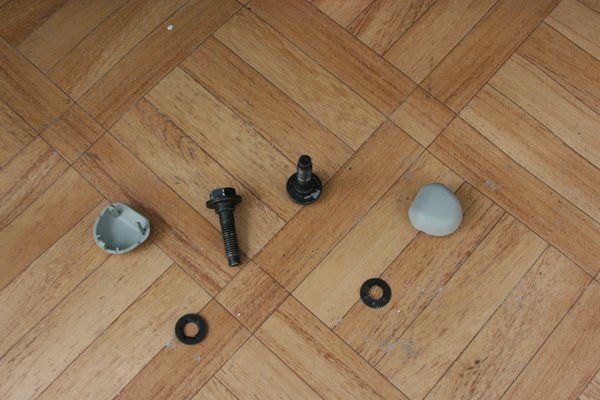 013 IMG_5675 (штатные болты со стопорными кольцами и крышками).jpg (2.9 MiB) Просмотров: 10042 013 IMG_5675 (штатные болты со стопорными кольцами и крышками).jpg