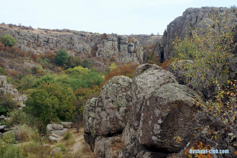 256-Ukr-Moldova-Aktovo-dolDiavola-skaly2