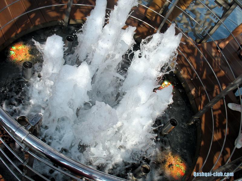 358-Ukr-Moldova-Shabo-bashnia-fontan