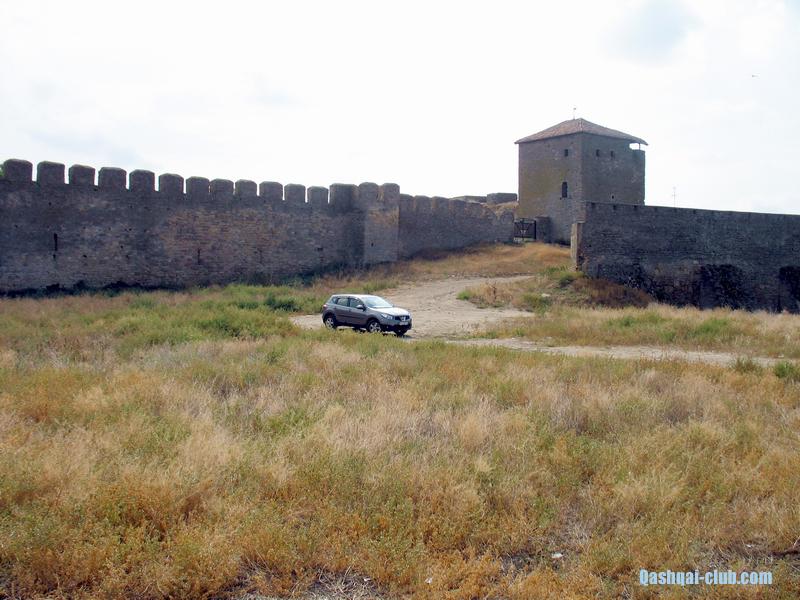 383-Ukr-Moldova-Akkerman-Qashqai