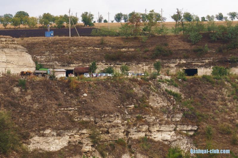 461-Ukr-Moldova-Cricova-garazhi