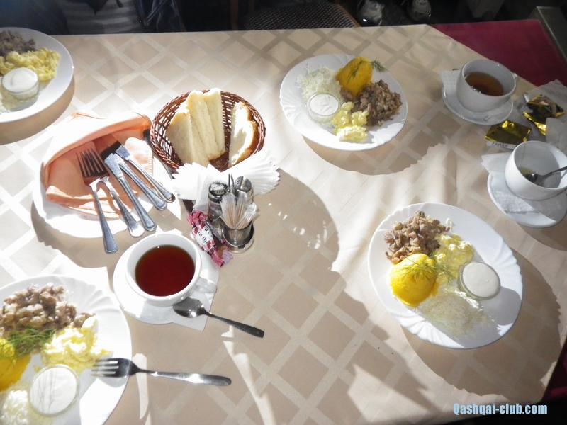 465-Ukr-Moldova-restoran-stol