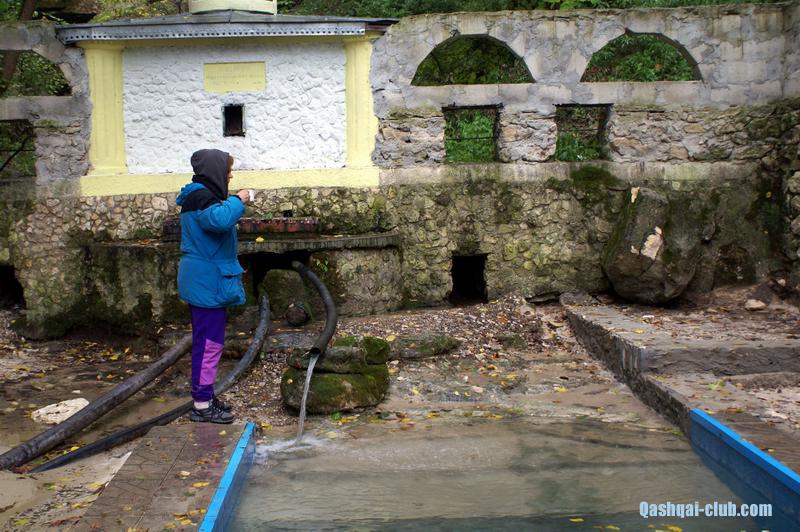 558-Ukr-Moldova-Saharna-kupel-Toma