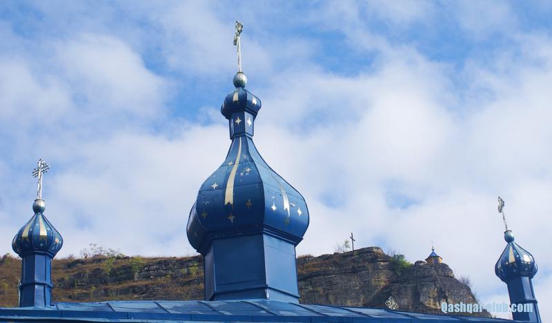 592-Ukr-Moldova-Saharna-kupol-chasovnia